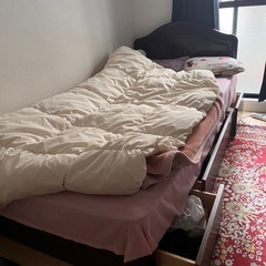 冷蔵庫、洗濯機、ベッドの画像