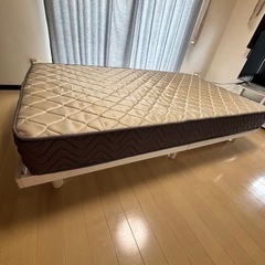 セミダブルベッドの画像