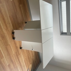 折りたたみテーブル　ほぼ新品の画像