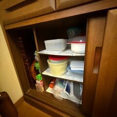 【締切前日：格安 横浜・東戸塚引渡し】家具製造業者製品：引戸スタイル レトロ食器棚 幅1200mm 高1950mm奥行400-430mmの画像