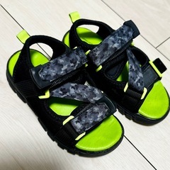 【美品】光るサンダル＆ムーンスター スニーカーの画像