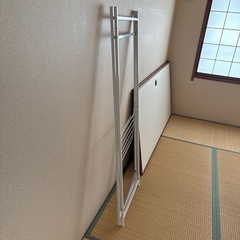 物干しラックの画像