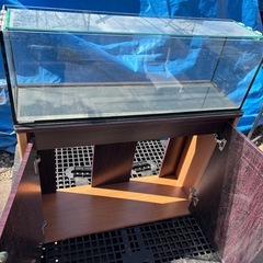 蓋付き90センチ規格ガラス製水槽と水槽台 セットです。の画像