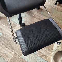 ゲーミングチェア　オットマン付き　メッシュの画像