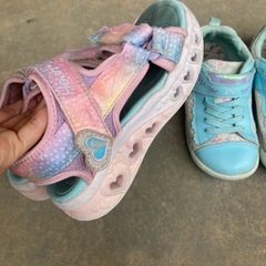 子供靴、サンダルの画像