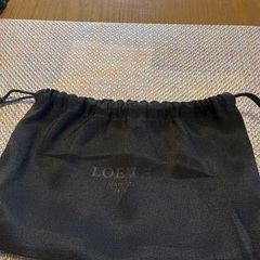 LOEWEの箱と袋２個です。財布の保存にいかがでしょうの画像