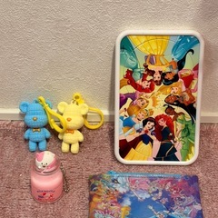 すみっコぐらし ドリンクホルダー&おもちゃゴルフセット&おまけの画像