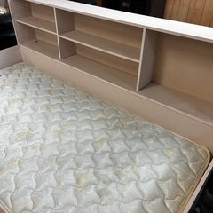 シングルベッド 収納付きの画像