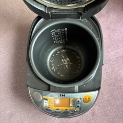 炊飯器の画像
