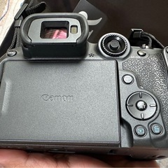 Canon eos R7 
の画像
