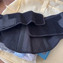 腰コルセット未使用鼻毛カッター未使用ボクサーパンツ４Ｌの画像