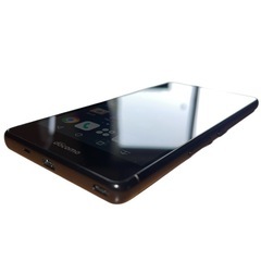 中古 FCNT製 arrows Be F-05J アローズ docomo ドコモ 白ロム 動作確認済み 初期化済み 判定◯の画像