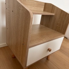 [未使用品]サイドテーブルの画像