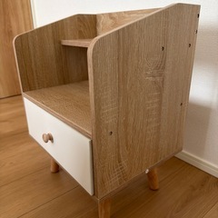 [未使用品]サイドテーブルの画像