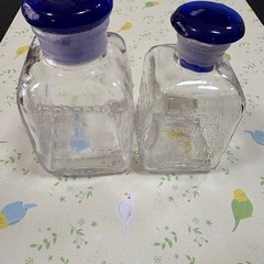 液体調味料入れの画像