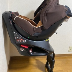 チャイルドシート(新生児〜)の画像