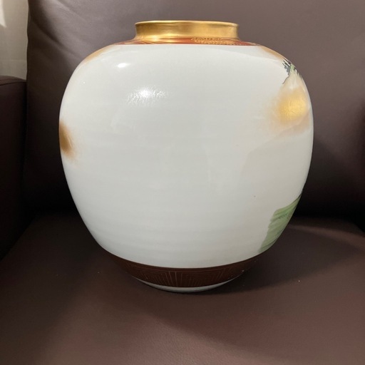 九谷焼（くたにやき）壺　大雅