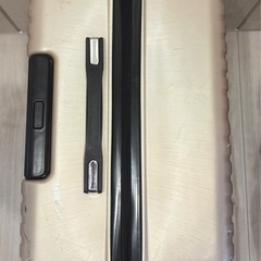 100L スーツケース シャンパンゴールド ※1部亀裂ありの画像
