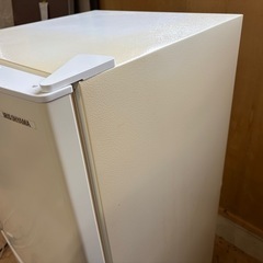 031902アイリスオーヤマ2ドア冷蔵庫142L2022年製ホワイトの画像