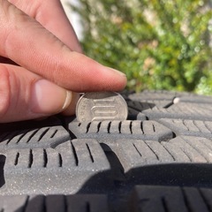 215/60R17 スタッドレスタイヤ ホイール 付き 4本の画像