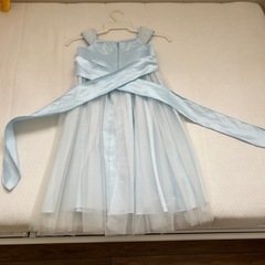 チュールドレスの画像