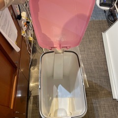 【ゴミ箱】【ピンク•45L】クリーニング済み【管理番号0319】野の画像