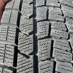 ✨バリ溝9割程✨ダンロップ16インチスタッドレス175/65R16 2023年製の画像