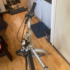 折りたたみ自転車の画像