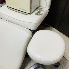 エステサロンベッド3点セット　引き取り限定
の画像