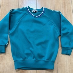 きたかしわ幼稚園　体操服長袖上下2着　120の画像