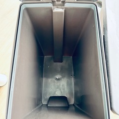 【2個1セット】フットペダル式ダストボックスの画像