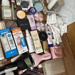 化粧品まとめ売りの画像