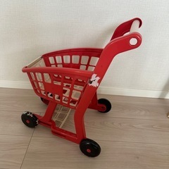 子供　おもちゃ　買い物カートの画像