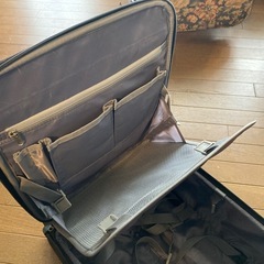 スーツケース Sサイズ(機内持ち可能！) ブラックの画像