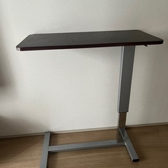 昇降式テーブルの画像