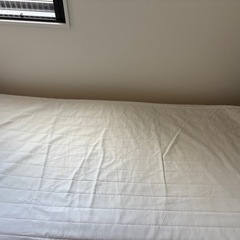 ベッド＋マットレスの画像
