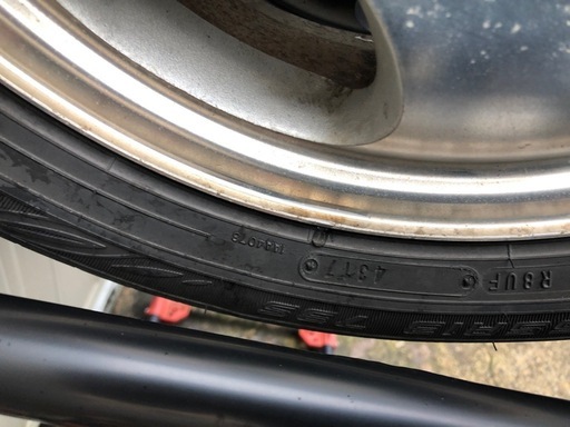 日産純正ホイールとタイヤ