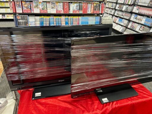 中古32型テレビSHARP・東芝REGZA （リモコン付 ）