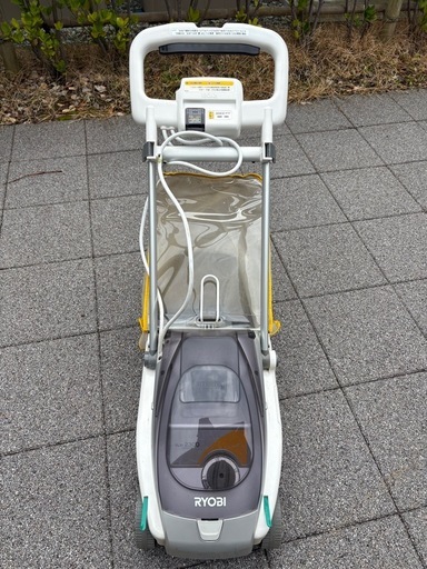 京セラパワー（リョービ）充電式芝刈機   BLM-2300