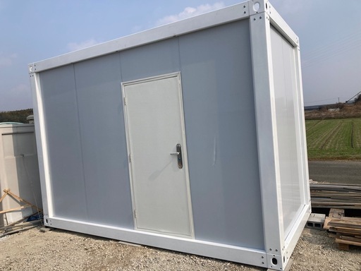 2×4mプレハブ　福岡市内展示物あり