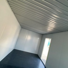 福岡市内展示物あり、見学可能　プレハブハウス3×6 物置きコンテナハウスガレージの画像