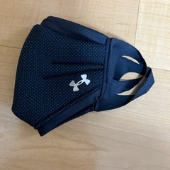 UNDER ARMOURスポーツマスク(子供用)の画像