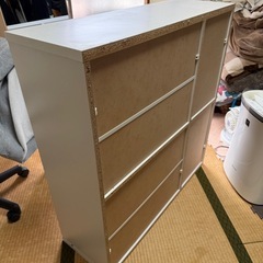 IKEA  本棚の画像