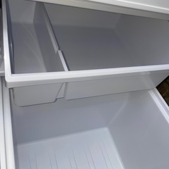 送料・設置込み可🉐値下げしました🉐冷蔵庫　135L AQUA 2024年【分解クリーニング済み】の画像