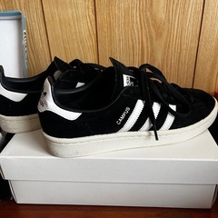 スニーカーの画像