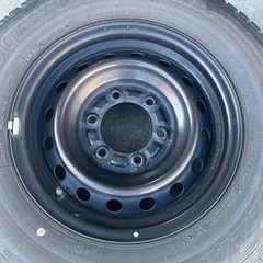ハイエース キャラバン タイヤホイールセット 4本 スタッドレス LTの画像