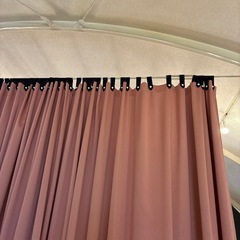 カーテンの画像