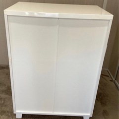 ホワイト3段引き出し　かわいいキャビネット　　の画像