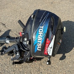 TOHATSU 4ストローク船外機 ややオイル漏れあり 動作未確認【ジャンク品】の画像