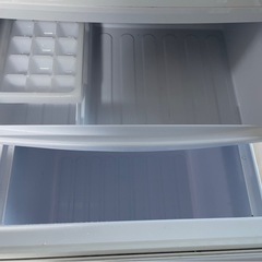 冷蔵庫 シャープ SJ-14E7-KW 2020年製 137L 動作OKの画像